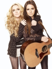 Megan & Liz plus Kalin & Myles / Bean Megan & Liz plus Kalin & Myles / Bean