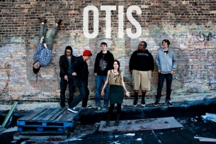 Otis featuring Fly Phoenix / Obisoulstar Otis featuring Fly Phoenix / Obisoulstar