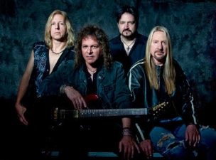 Y&T plus Frank Hannon Y&T plus Frank Hannon