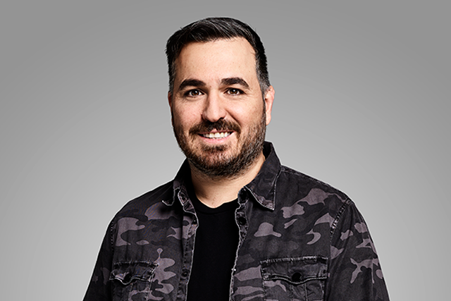 Foto van de 180 cm lange Brian Quinn zoon van vader(?) en moeder(?) op 49-jarige leeftijd in 2025