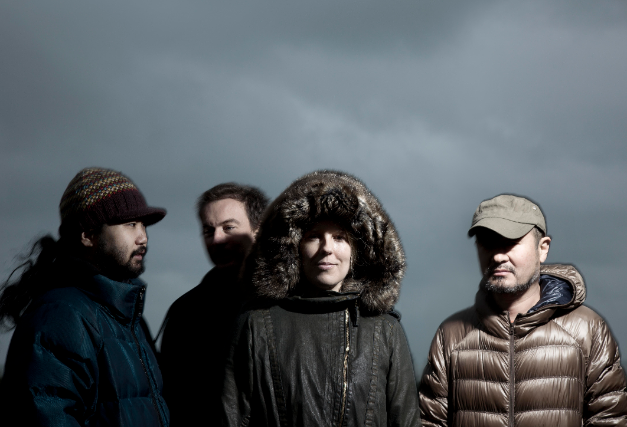 Seefeel, Chasms, Sweguno