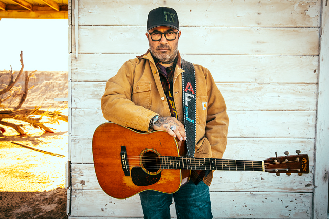 Aaron Lewis and The Stateliners