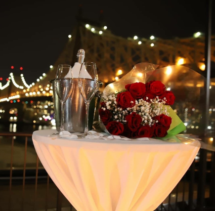 Ravel Hotel Penthouse Valentine's Day Waterside Dining 2022