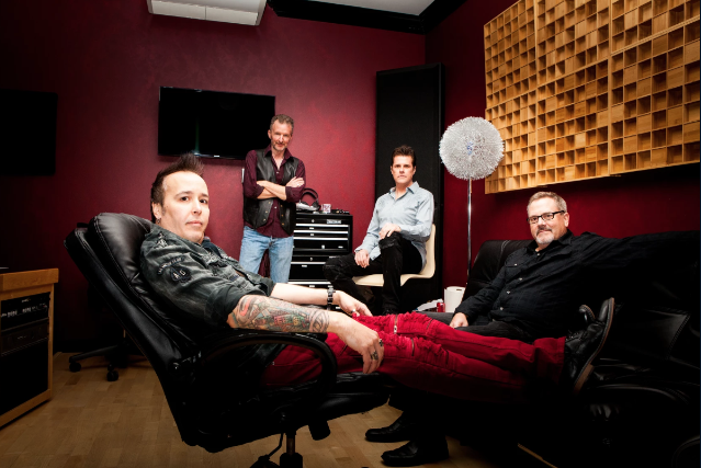 Seed, Joe Hellmore, Guests