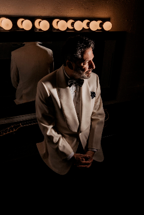 John Pizzarelli Trio (Late)