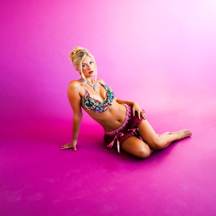 Lily Knott - Headline Show