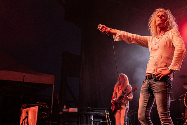 ZOSO - The Ultimate Led Zeppelin Experience - 30th Anniversary Tour (Night Two)