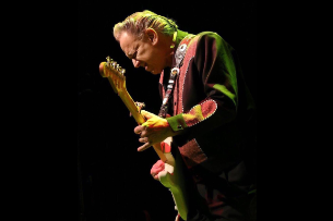 Jimmie Vaughan & The Tilt-A-Whirl Band