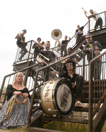 The Lemon Bucket Orkestra, Detroit Party Marching Band