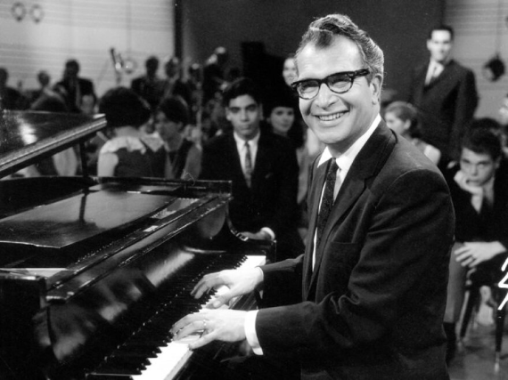 Brubeck plays Brubeck