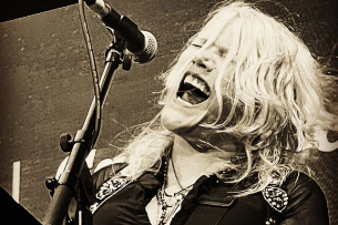 CATHY RICHARDSON Band Returns to FITZGERALDS Historic Nightclub!