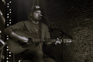 Happy Hour w/ Chace Saunders at Woodlands Tavern