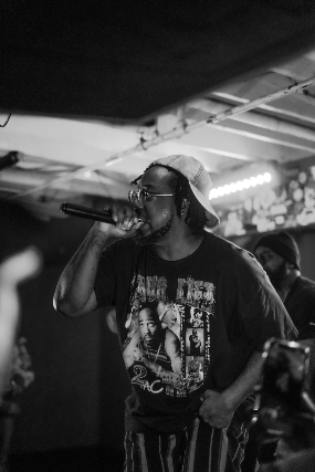 Mark Battles