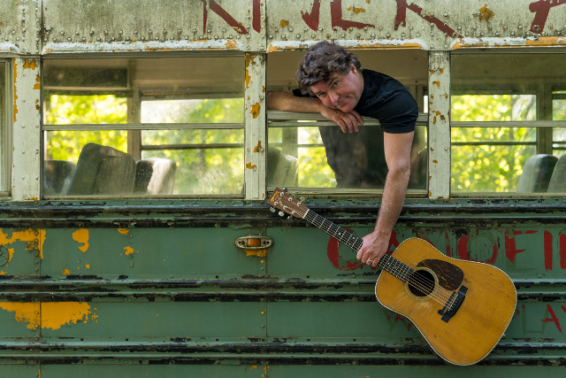 An Evening w/ Keller Williams at Woodlands Tavern