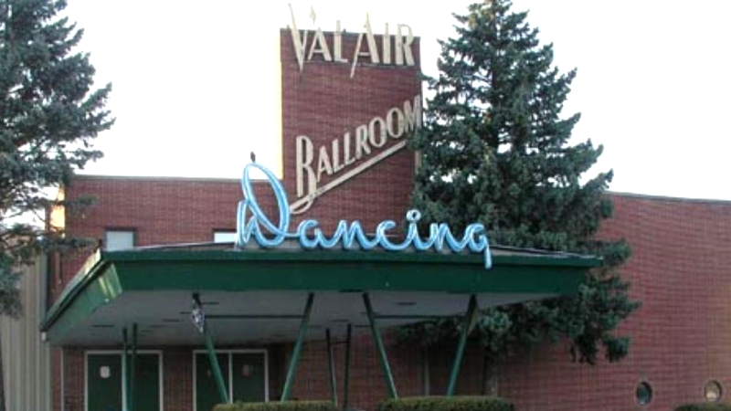 Val Air Ballroom