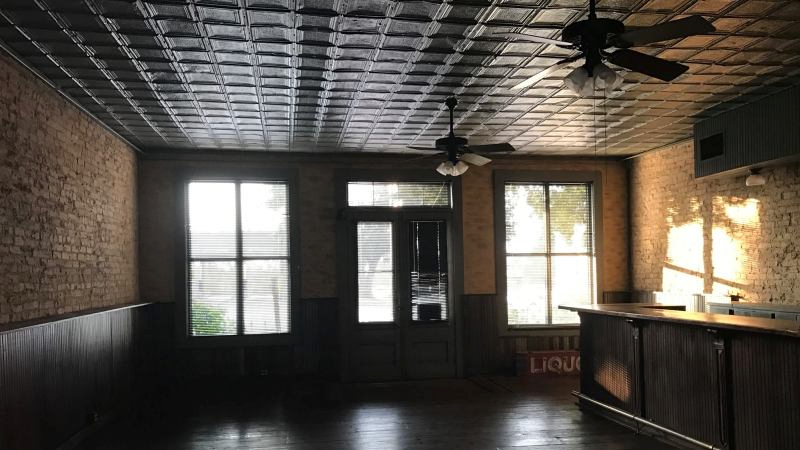 1832 Tavern