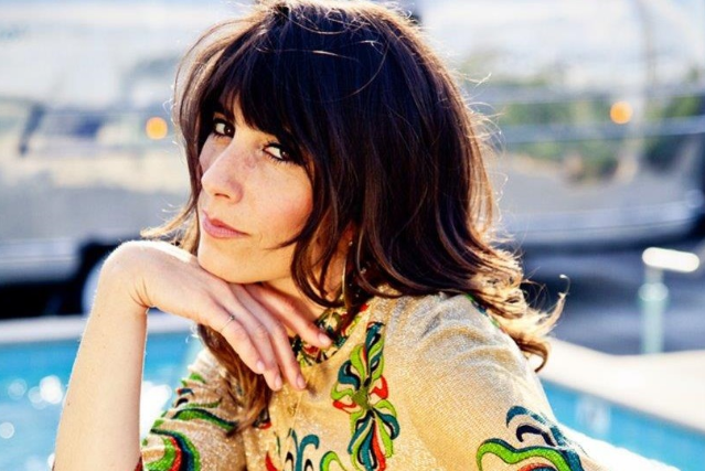 Nicki Bluhm Image