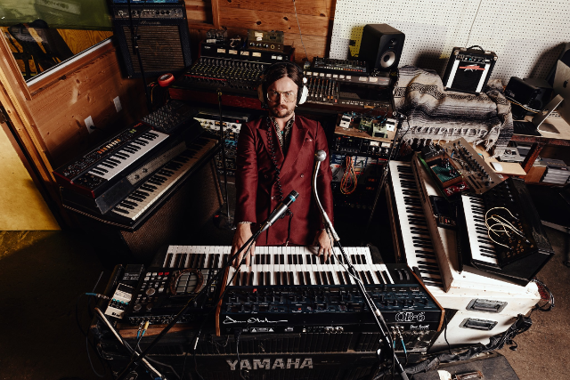 J Roddy Walston & The Business Image