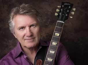 Rik Emmett of Triumph