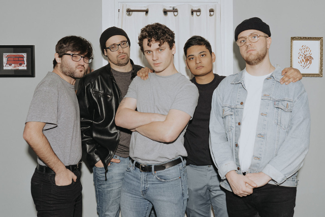 Hot Mulligan Image