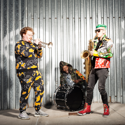 Too Many Zooz Image