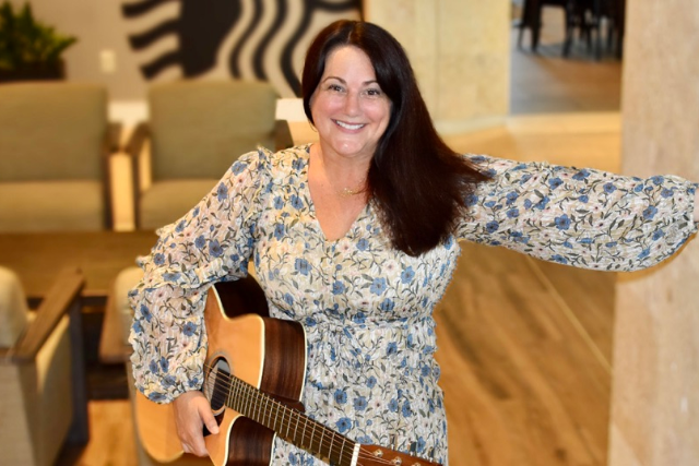 Melissa Bollea Rowe Image