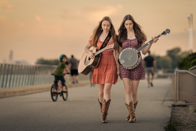 The Sullivan Sisters Image