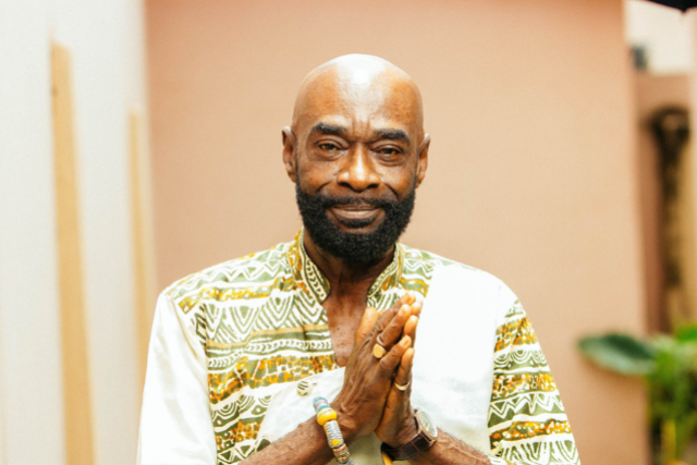 Pat Thomas Image