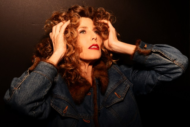Sophie B Hawkins: Celebrating The 30th Anniversary Of Tongues & Tails