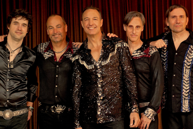 Super Diamond - The Neil Diamond Tribute