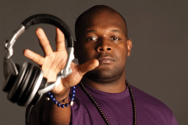 DJ Logic w/ special guests Talib Kweli & James Carter