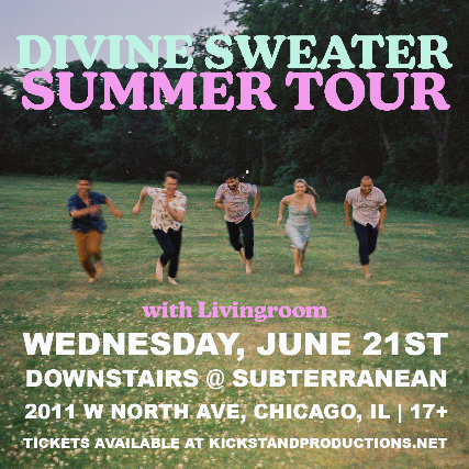 Divine Sweater, Livingroom