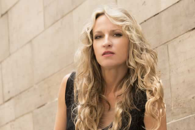 Ana Popovic