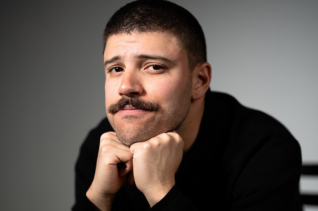 Angelo Colina (En Español)