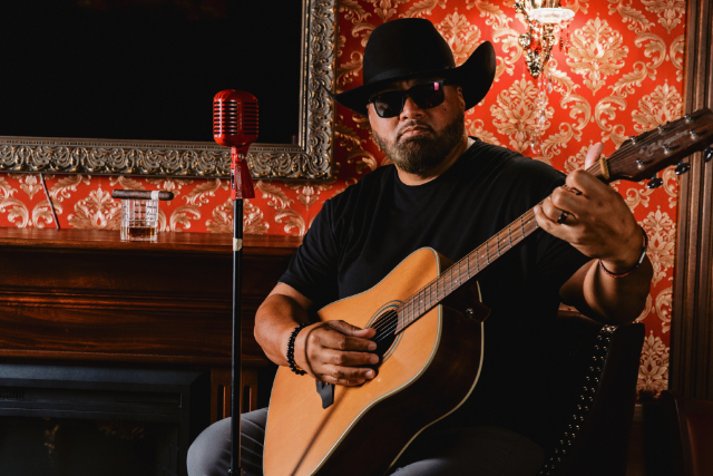 Taulia Lave, Samoan Country Singer