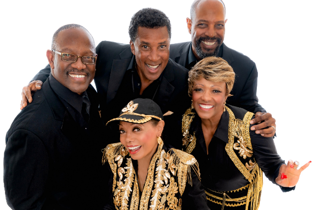 The 5th Dimension at The Coach House