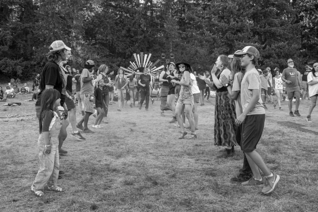 Square Dancing with Caller Caroline Oakley and The Horsenecks at The Showdown – Portland, OR