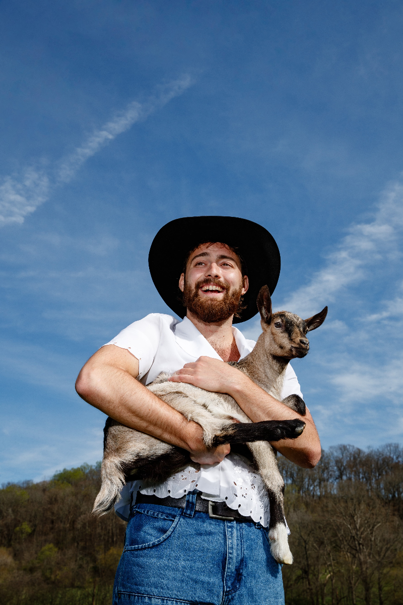 NOAH FLOERSCH: Somethin’ Bout a Tour