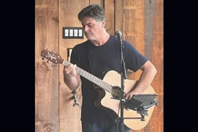 Porch Music: Vinny Piazza