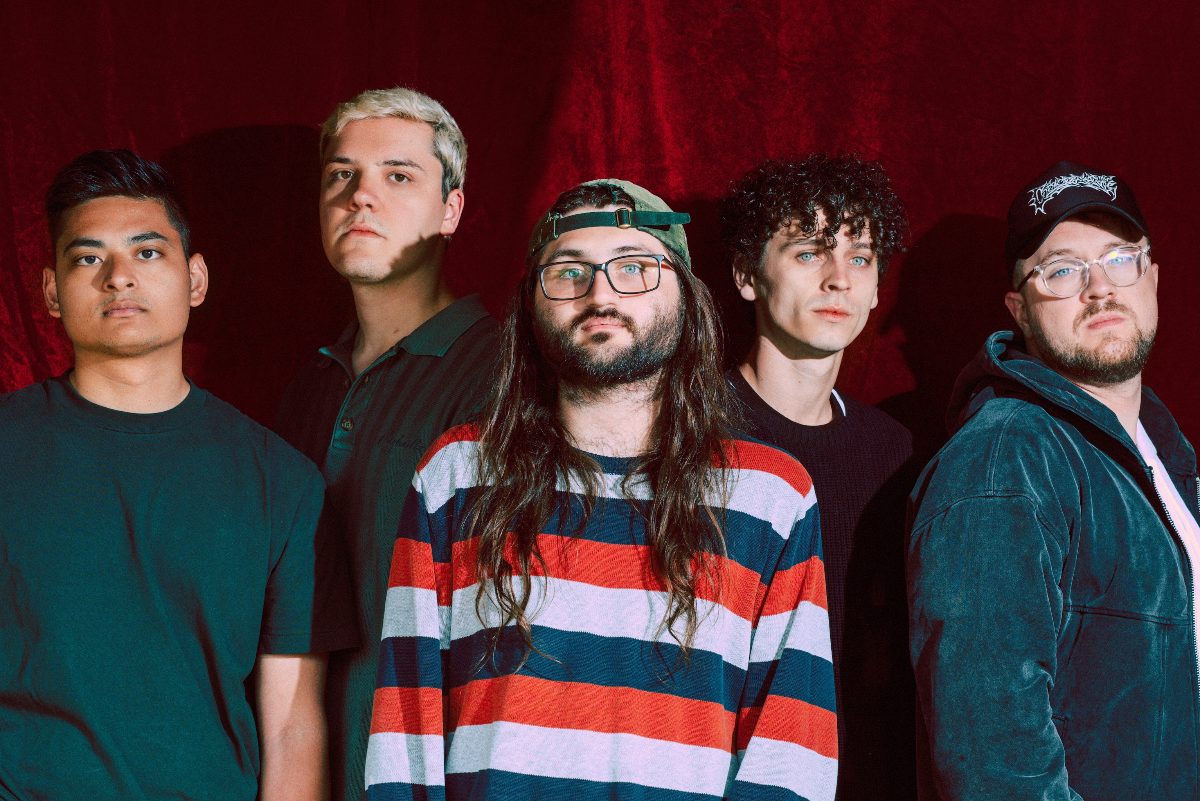 Hot Mulligan – THE SOUND A BODY MAKES WHEN IT'S STILL TOUR