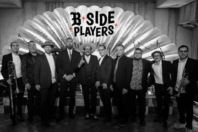 B-Side Players, tulengua