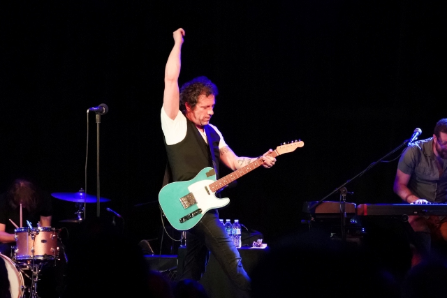 Ticket Reselling Magic Bag Presents: Will Hoge with Possessed By Paul James