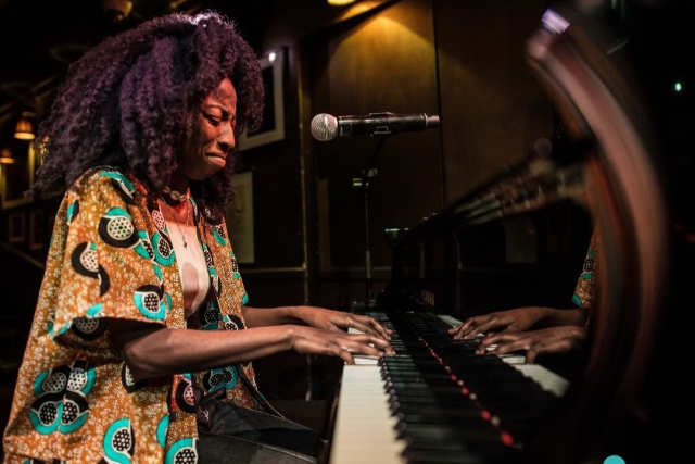 Roella Oloro Trio