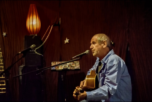 Writers Night with Special Guest Jon Robbin - hosted by Steve Goodie