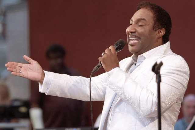 Terry Steele Sings Luther Vandross