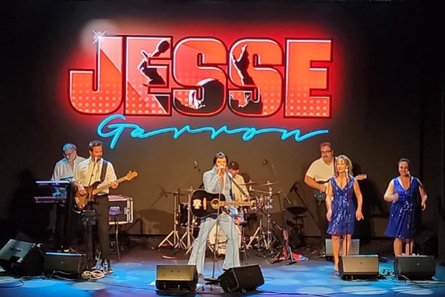 Jesse Garrons Tribute to Elvis at Daryl’s House – Pawling, NY