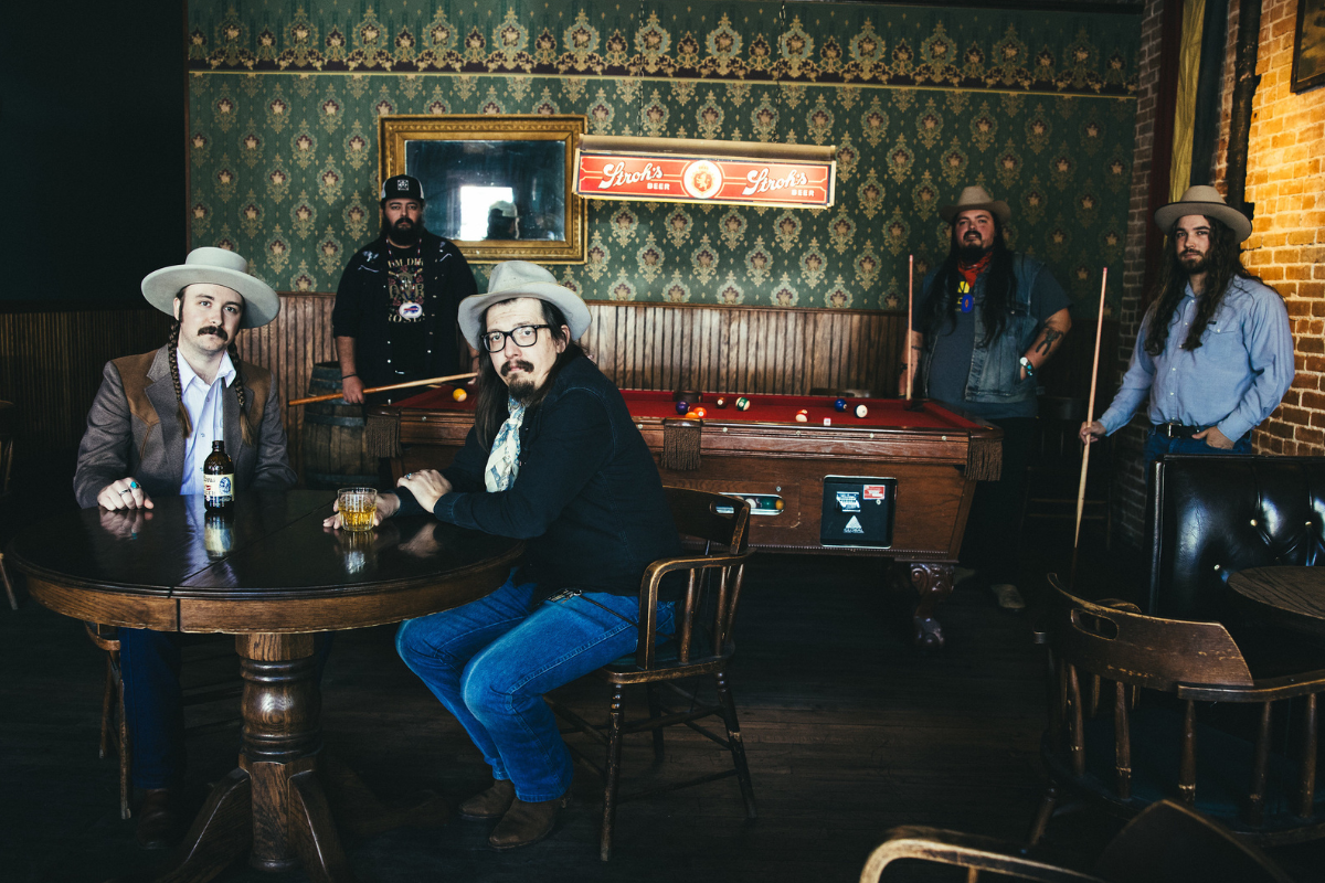 Tylor and The Train Robbers