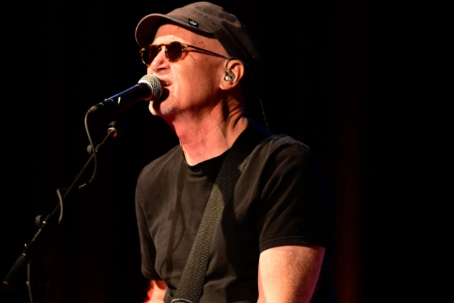 Marshall Crenshaw with special guests The Bongos