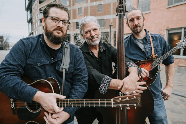 Sunday Spotlight with The Tennessee Warblers at The Bluebird Cafe – Nashville, TN