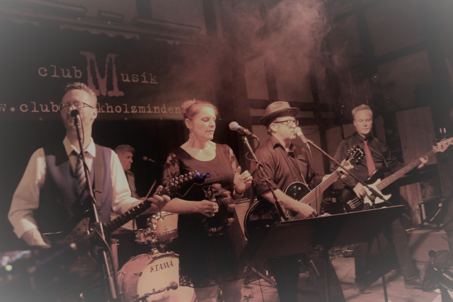 Saturday Night in the SIDEBAR w/ BRIAN KRUMM AND HIS BARFLY FRIENDS! at FITZGERALDS SIDEBAR – Berwyn, IL